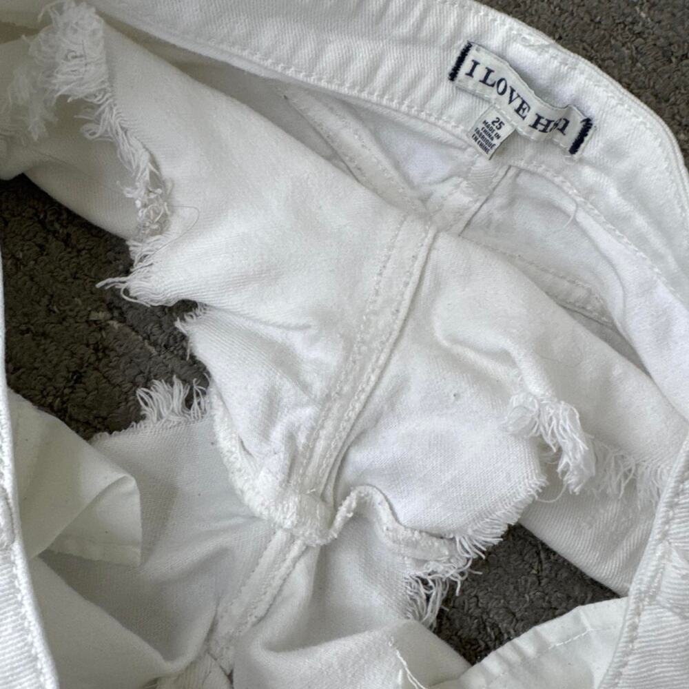The cutest vintage y2k white ultra- low rise mini shorts - Picture 6 of 6